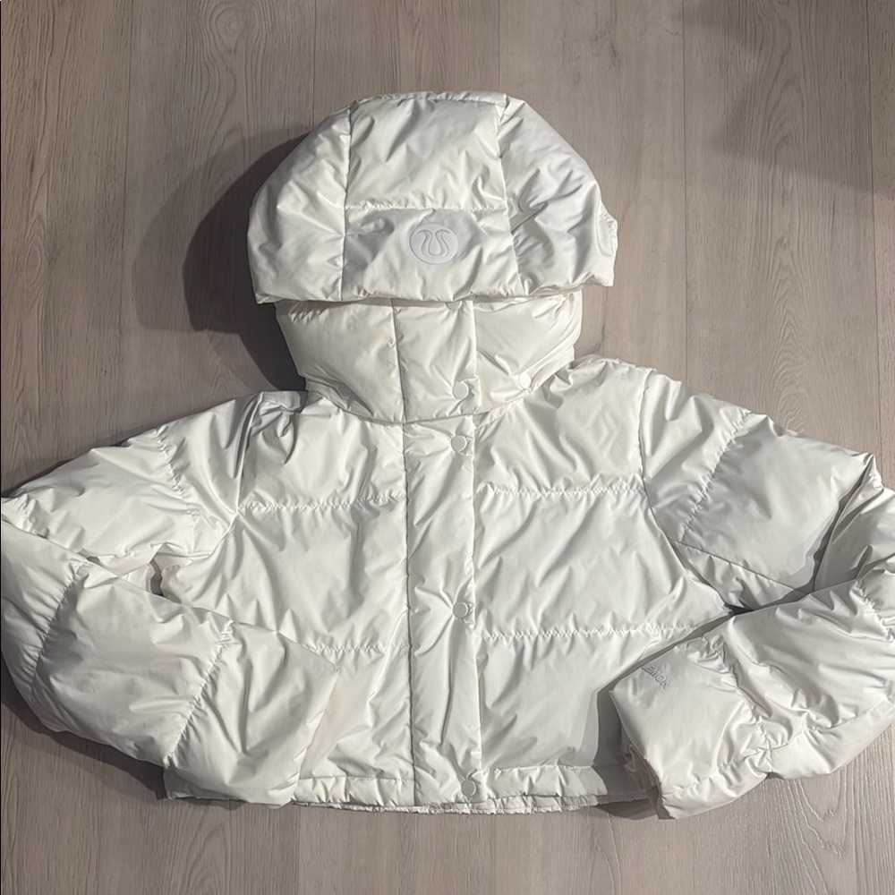Lululemon Super Cropped Wunder Puff Jacket